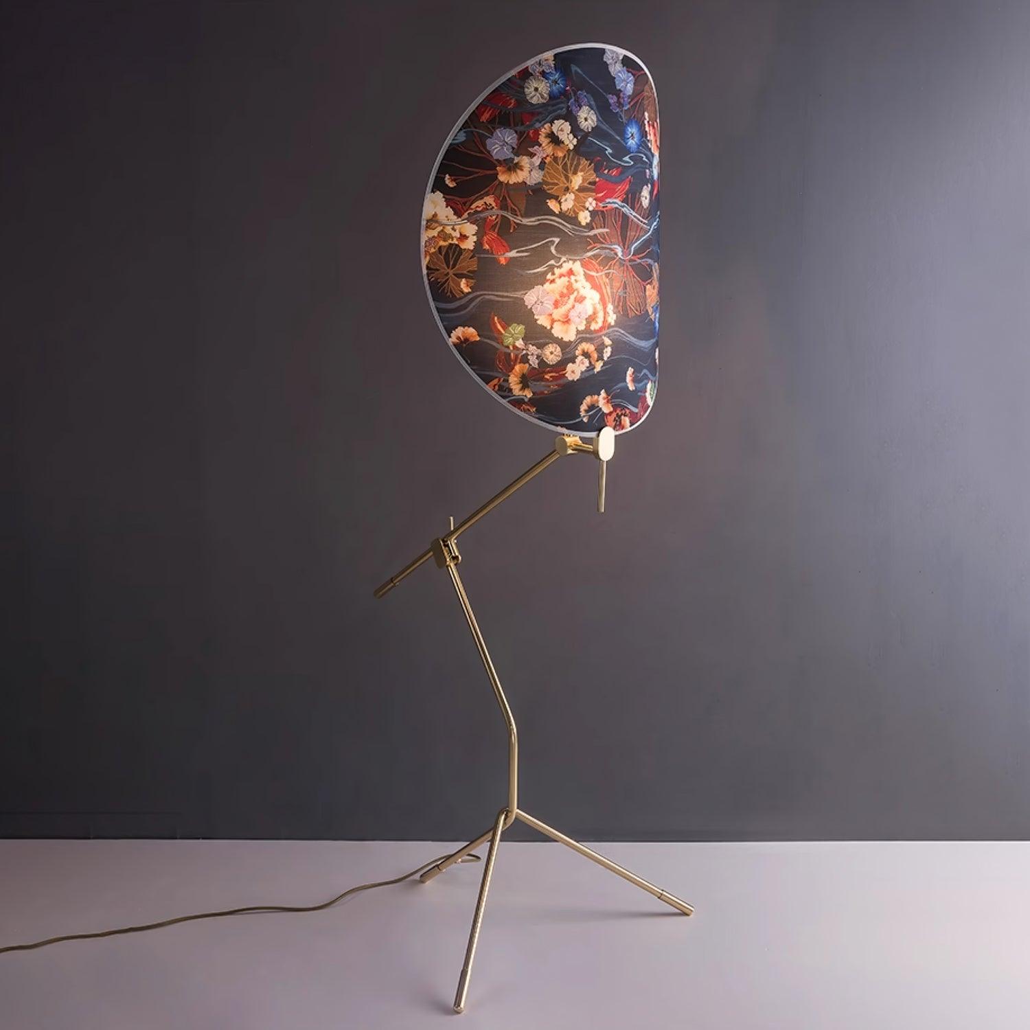 Vorenth Brass Floor Lamp - Blowlighting