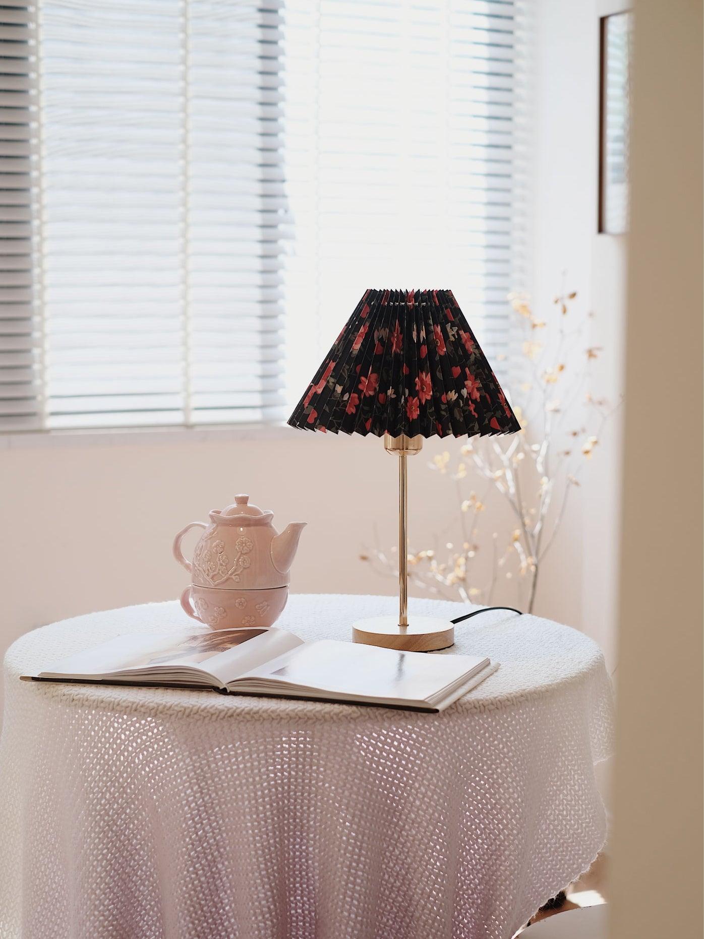 Zevelyra Fabric Table Lamp - Blowlighting