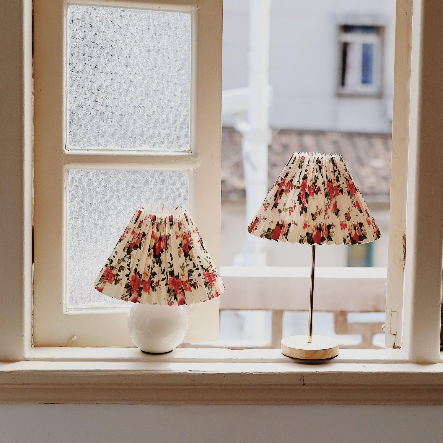 Zevelyra Fabric Table Lamp - Blowlighting