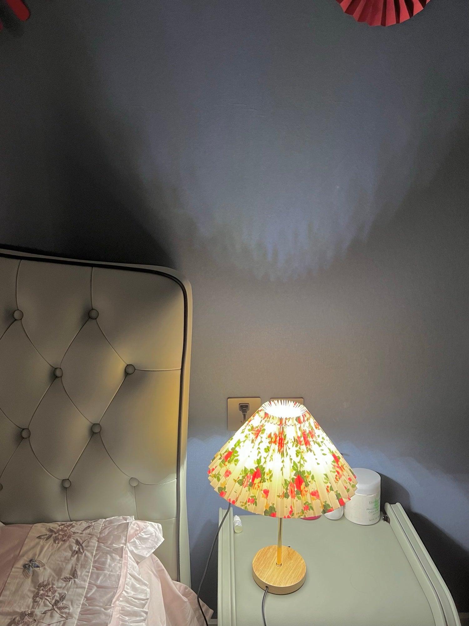 Zevelyra Fabric Table Lamp - Blowlighting