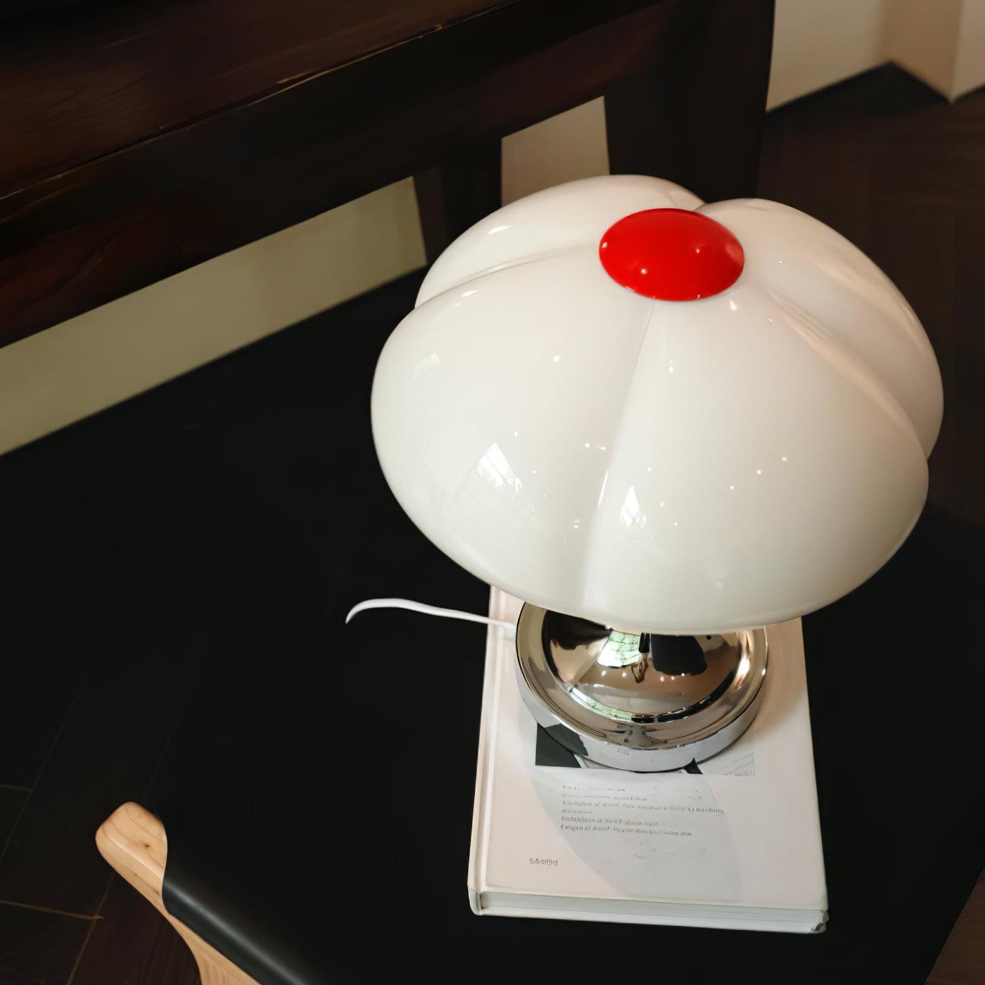 Flower Petal Table Lamp - Blowlighting