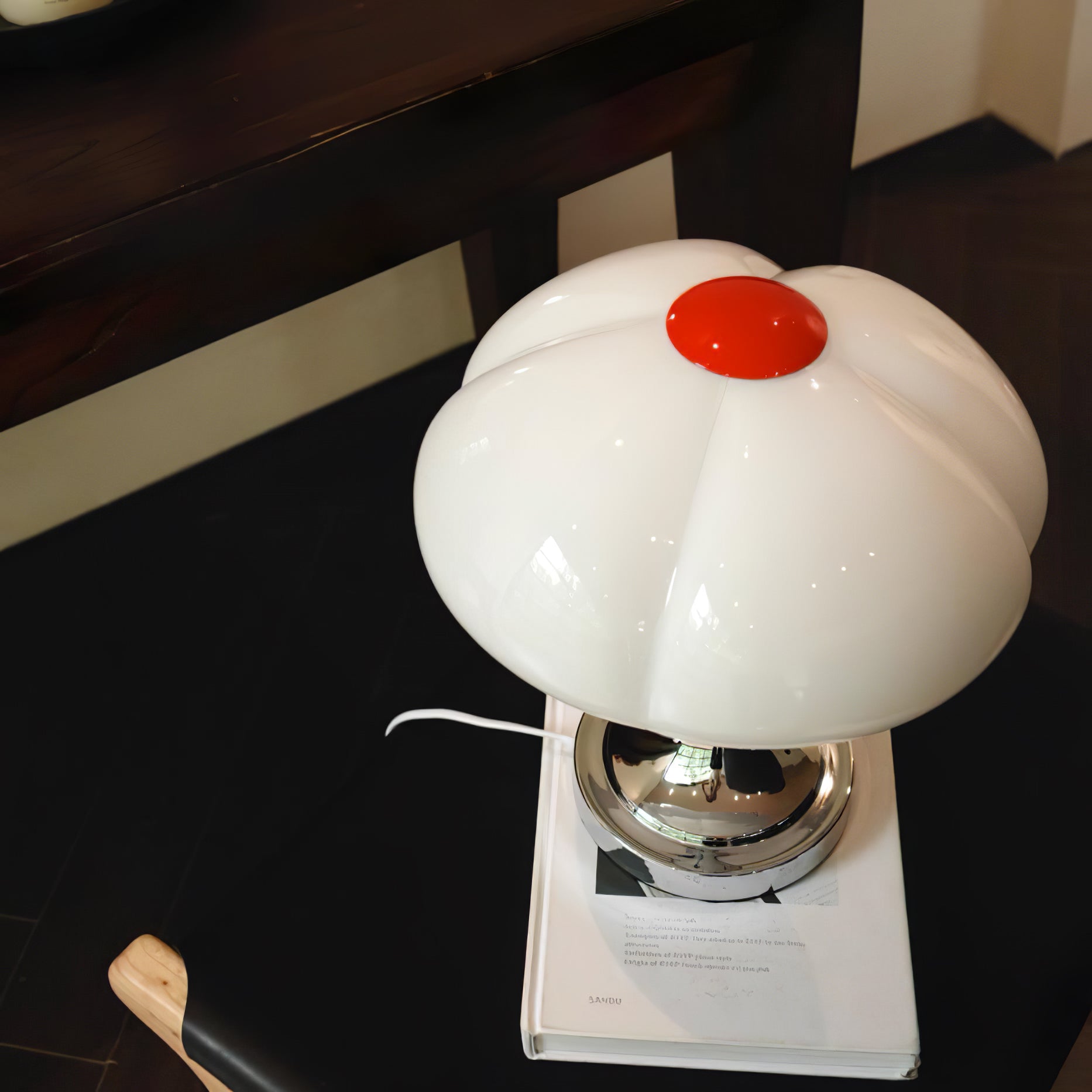 Flower Petal Table Lamp - Blowlighting