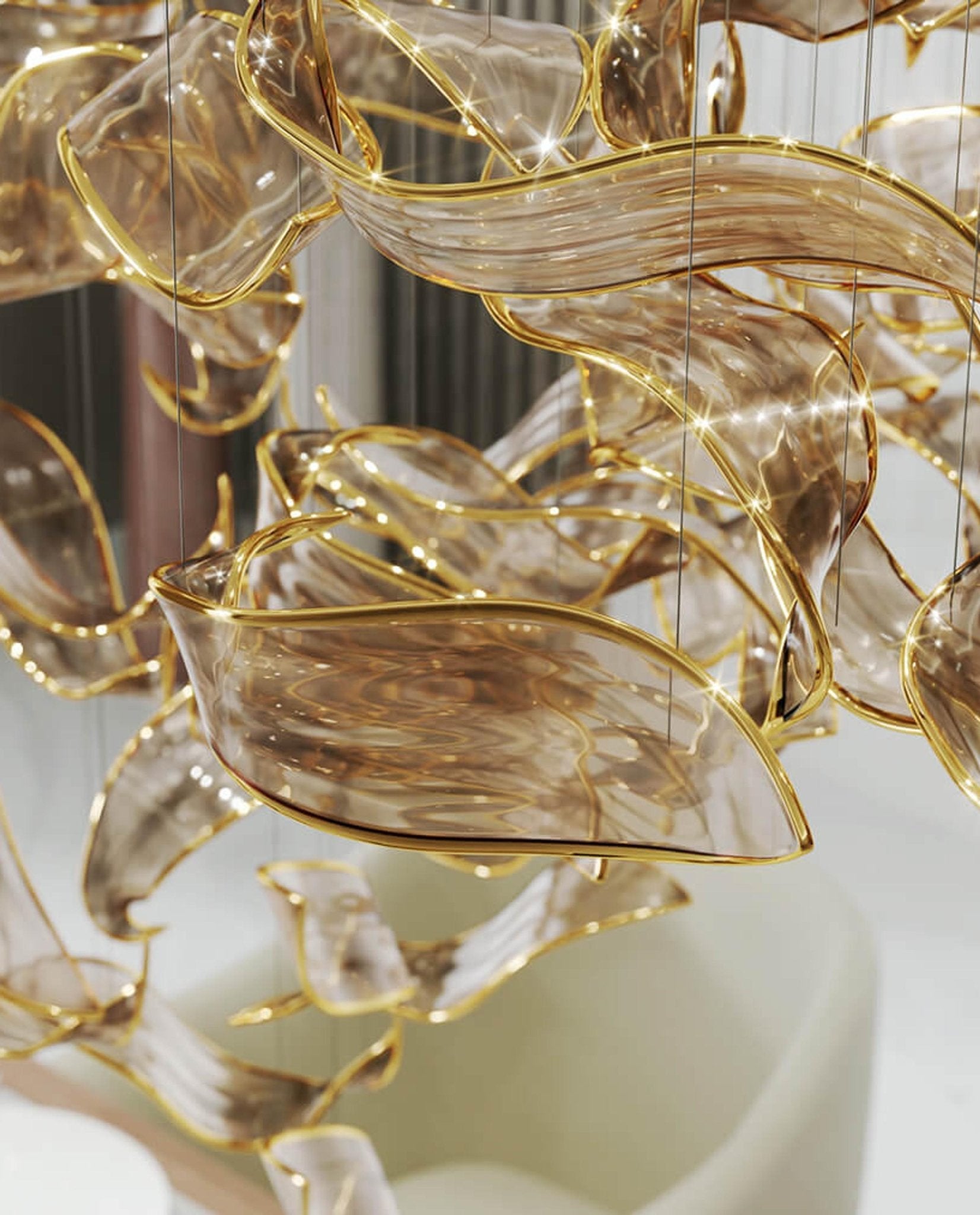 Lustra Chandelier Cascading Leaf Luxe - Blowlighting