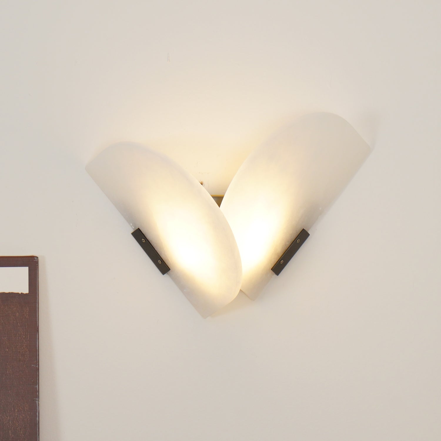 Cevelaris Heart Alabaster Wall Light - Blowlighting