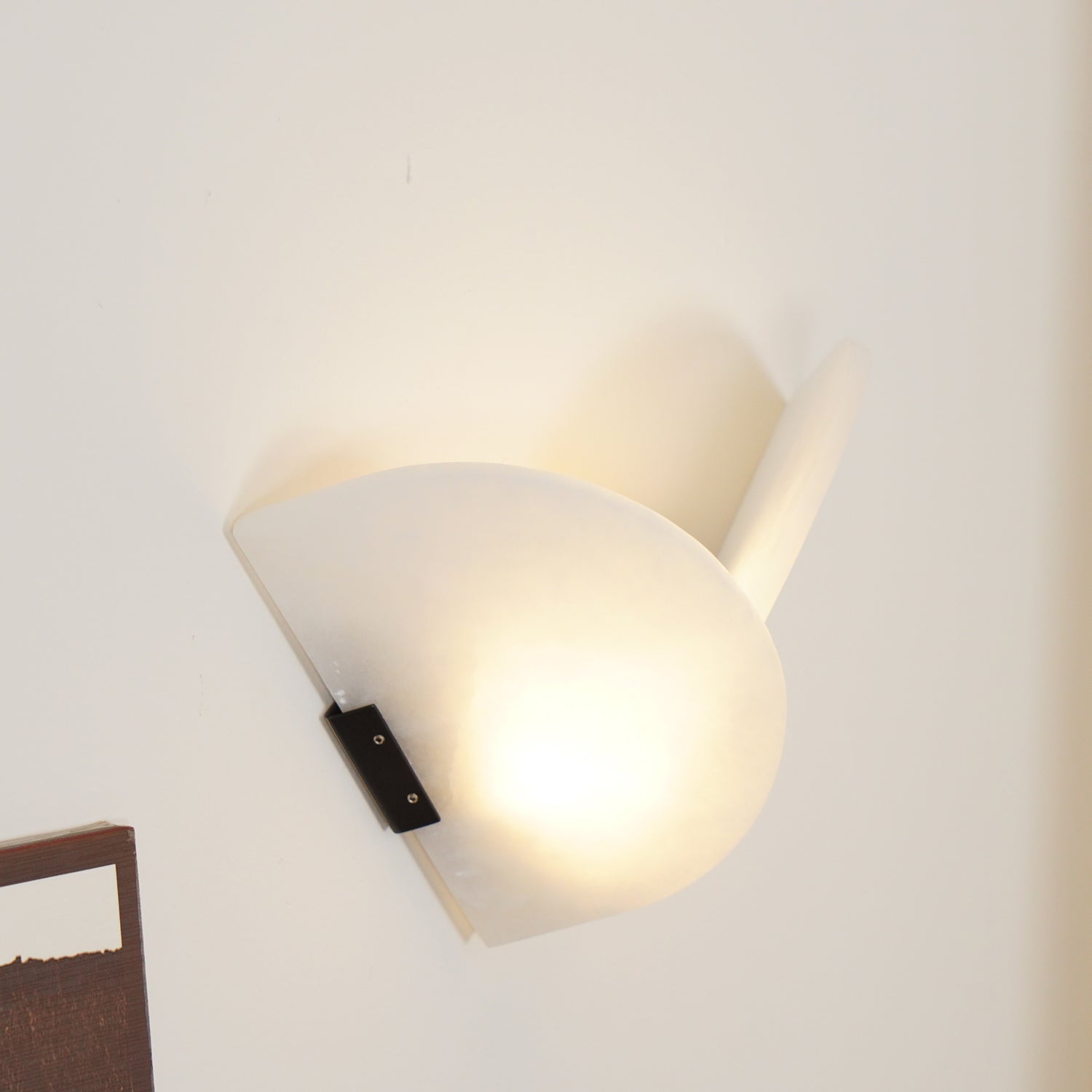 Cevelaris Heart Alabaster Wall Light - Blowlighting