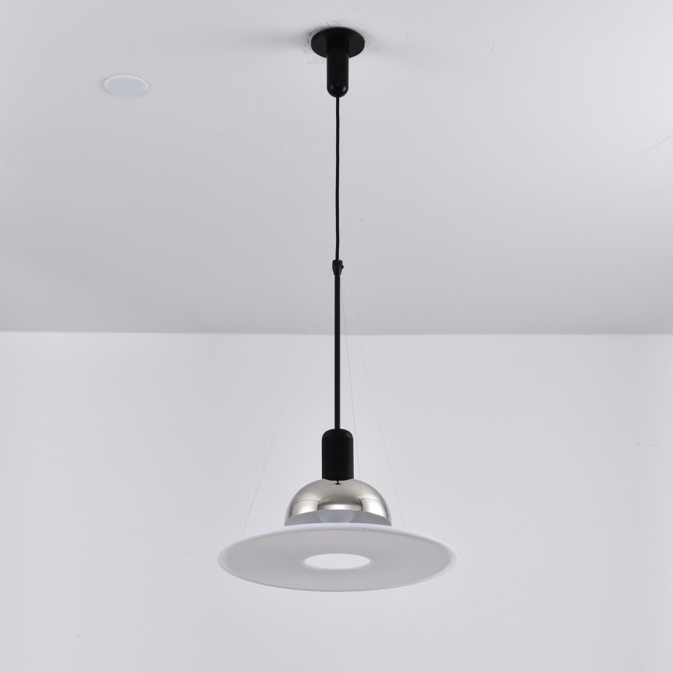 Flying Saucer Pendant Light - Blowlighting