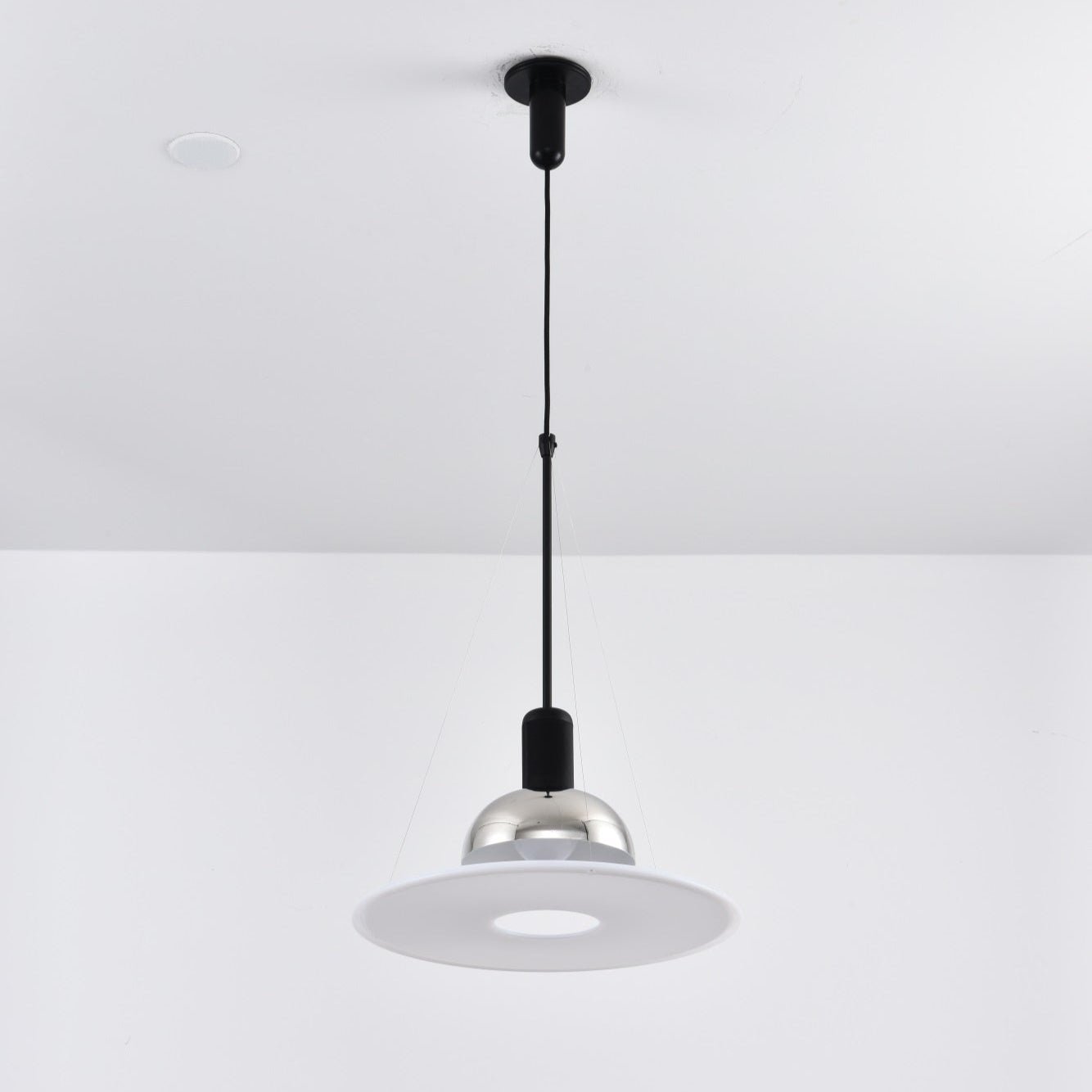 Flying Saucer Pendant Light - Blowlighting