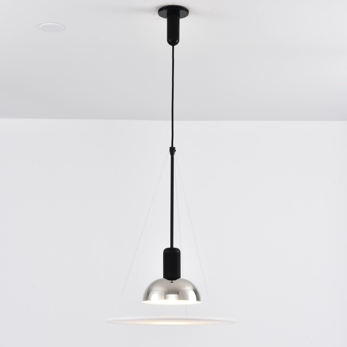 Flying Saucer Pendant Light - Blowlighting