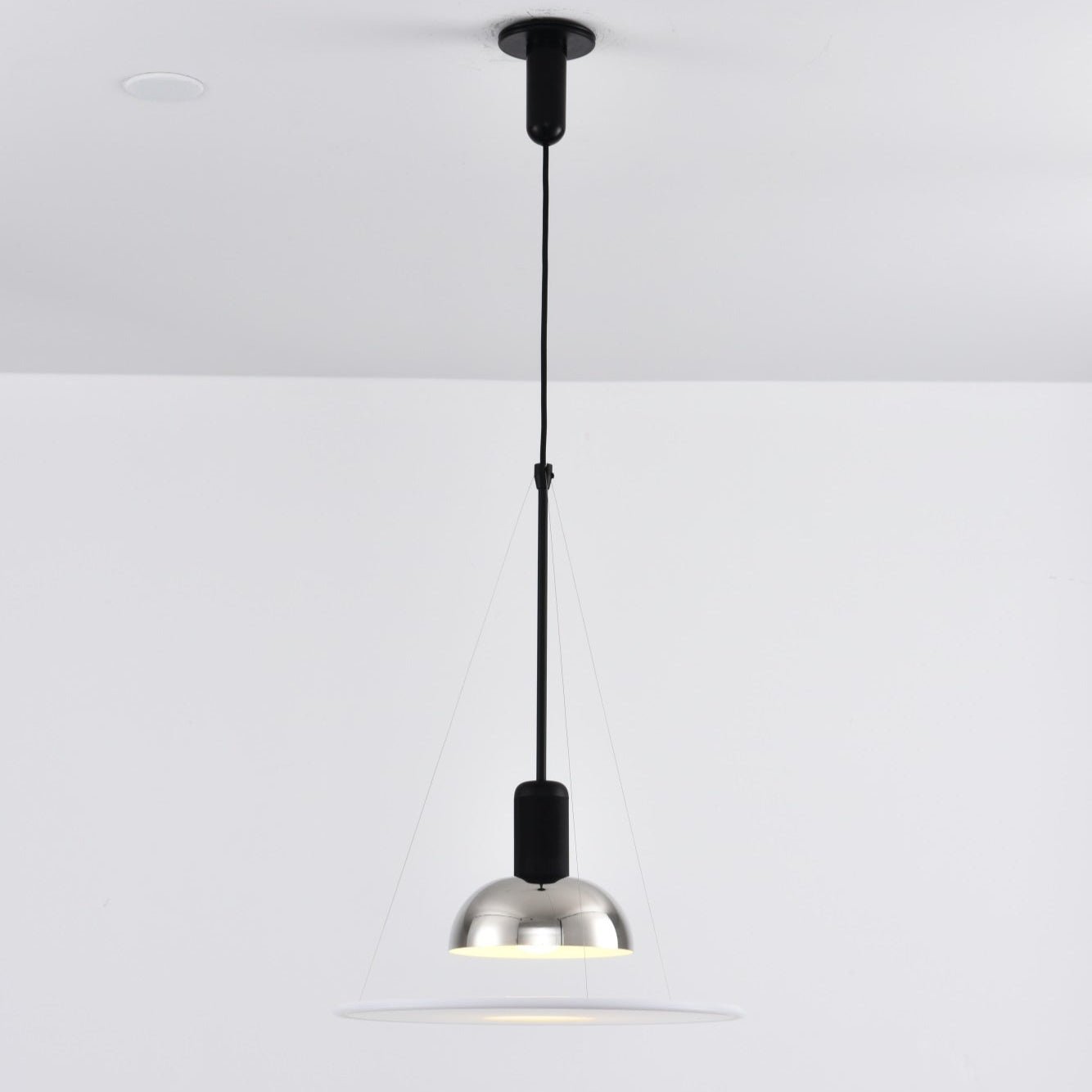 Flying Saucer Pendant Light - Blowlighting