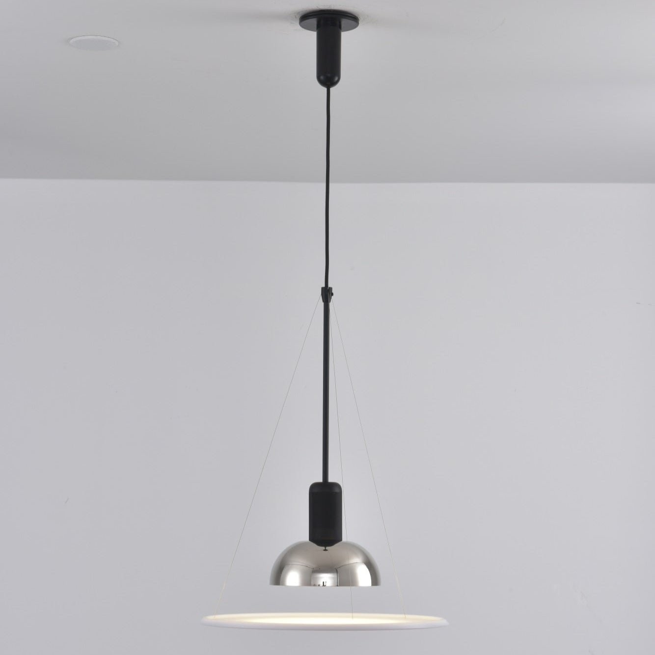 Flying Saucer Pendant Light - Blowlighting