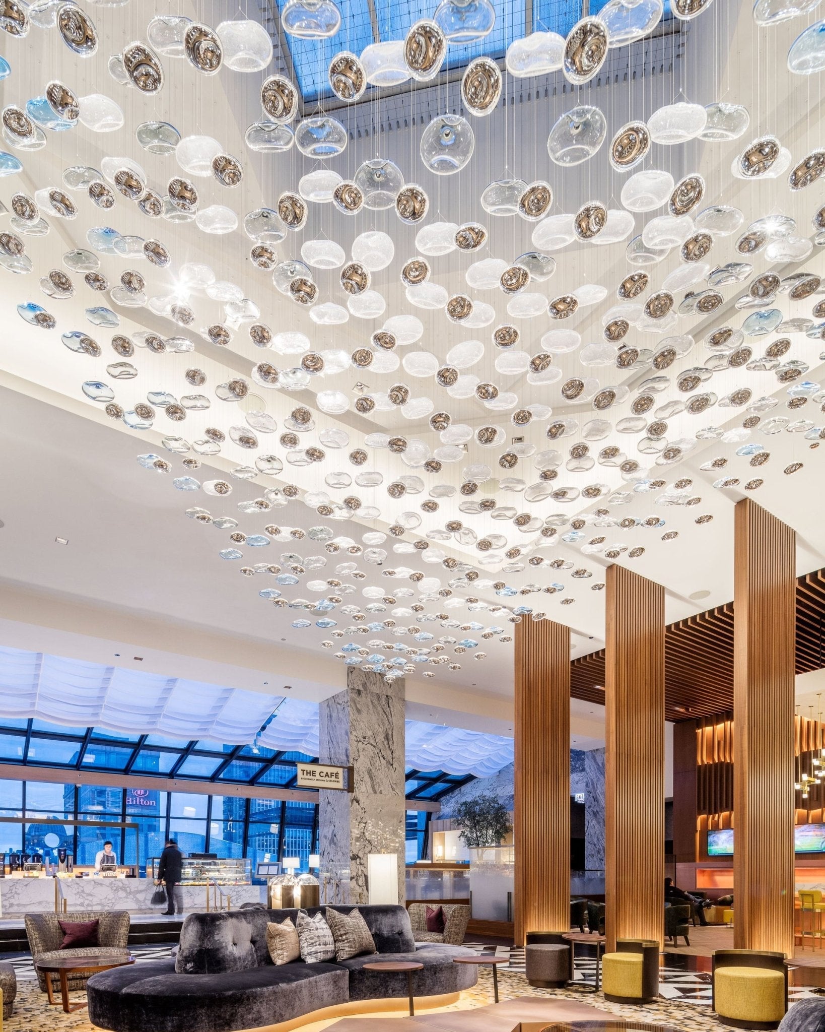 Ilvyniel Crystal Wave Chandelier - Blowlighting