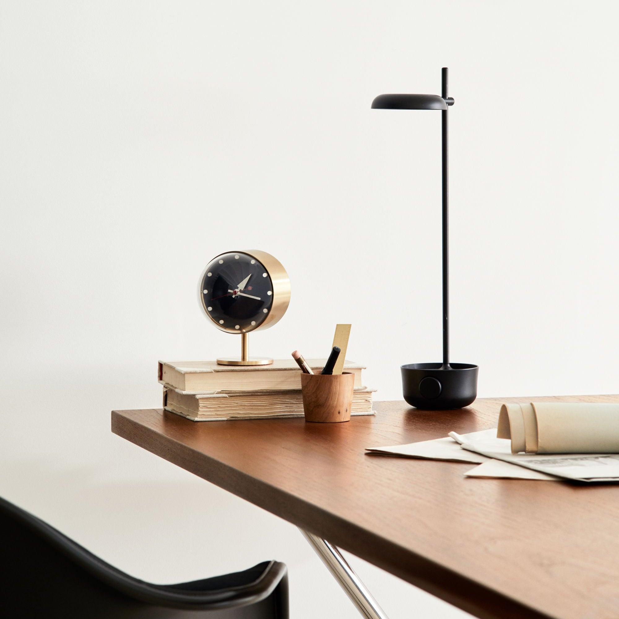 Focal LED Table Lamp - Blowlighting