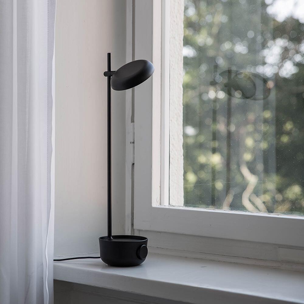 Focal LED Table Lamp - Blowlighting