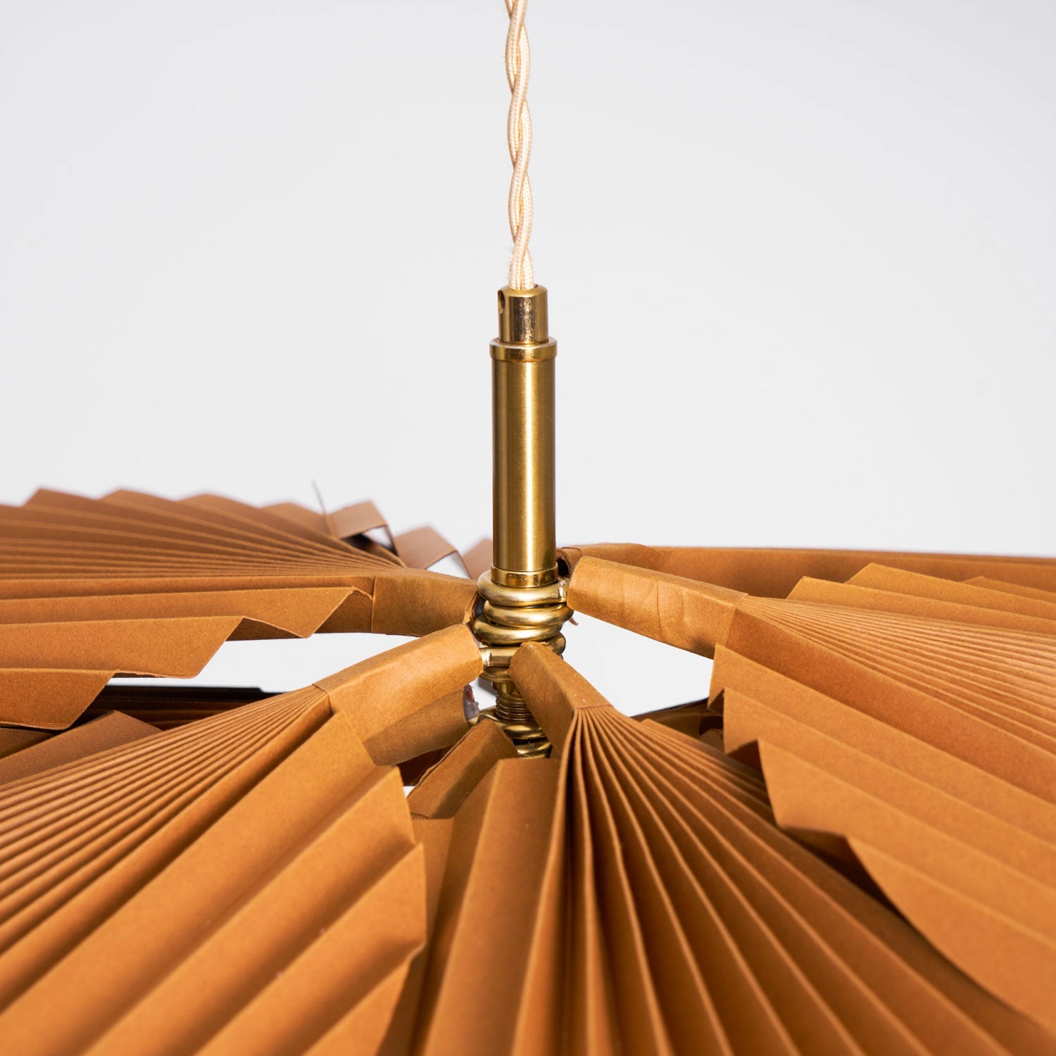 Folded Leaf Lotus Pendant Lamp - Blowlighting