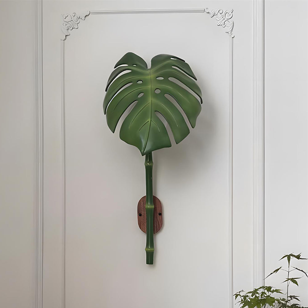 Folium Natural Resin Wall Light