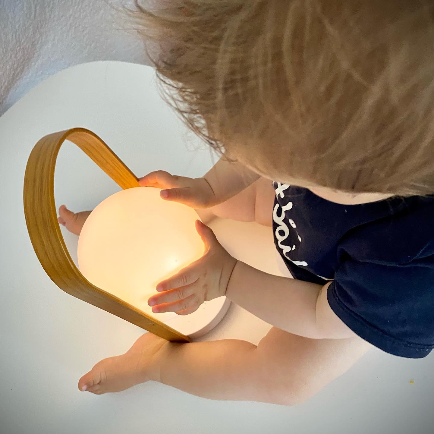 Follow Me Table Lamp - Blowlighting