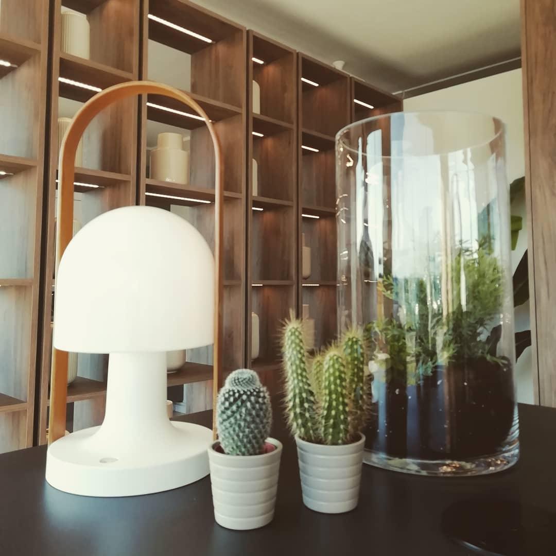Follow Me Table Lamp - Blowlighting