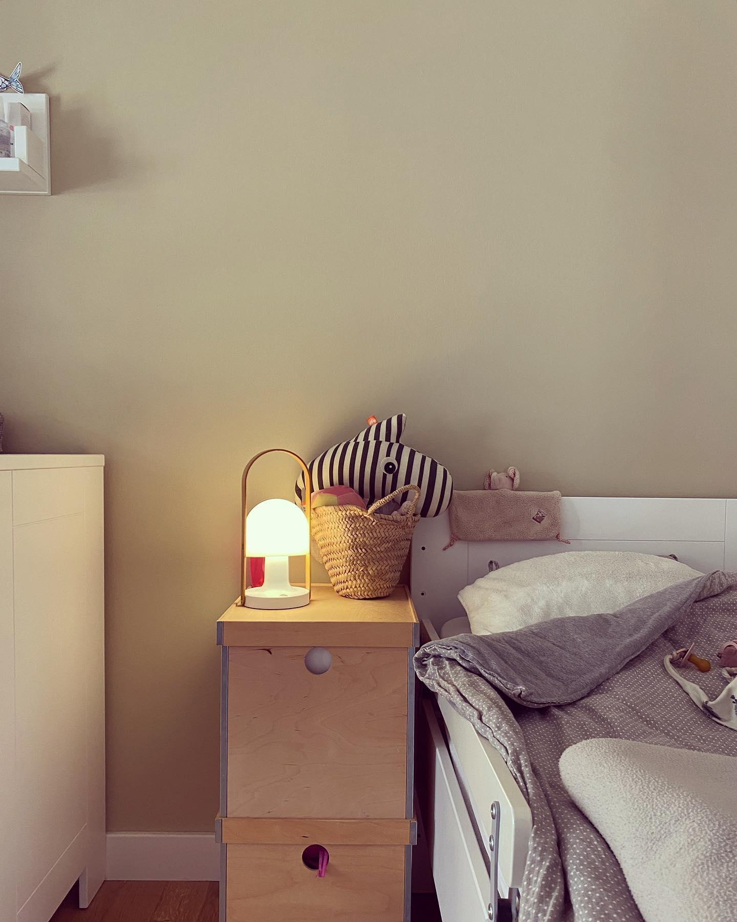Follow Me Table Lamp - Blowlighting