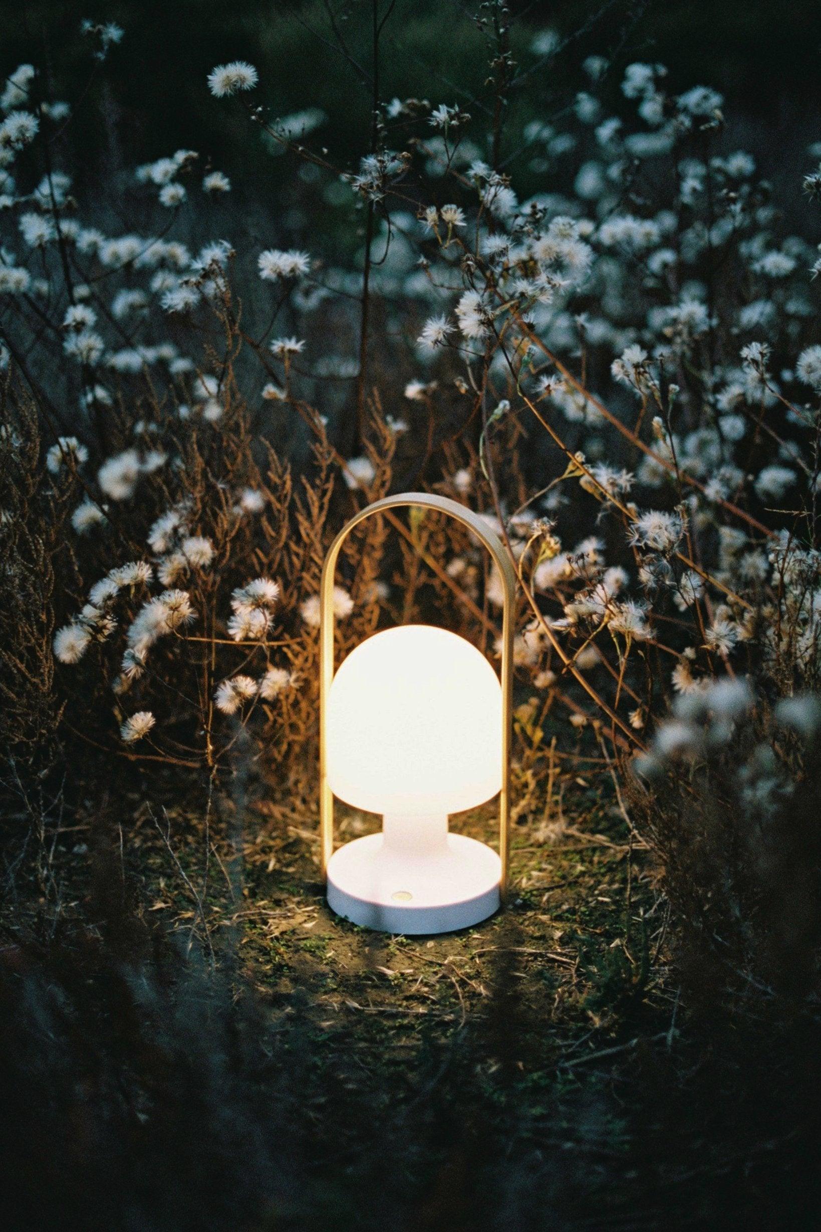 Follow Me Table Lamp - Blowlighting