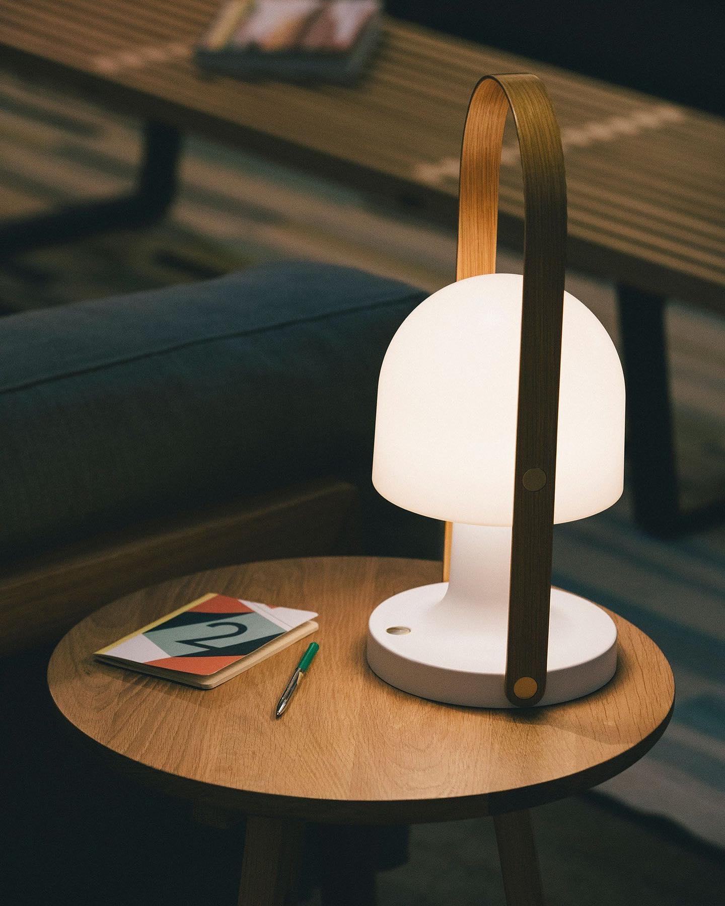 Follow Me Table Lamp - Blowlighting