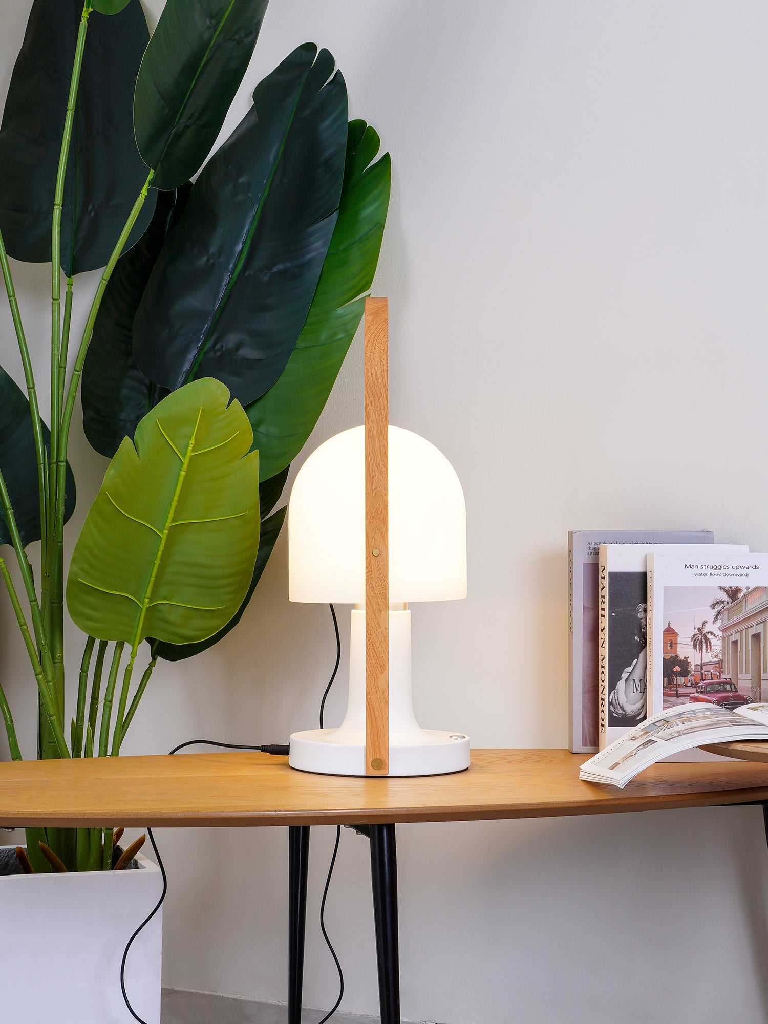 Follow Me Table Lamp - Blowlighting
