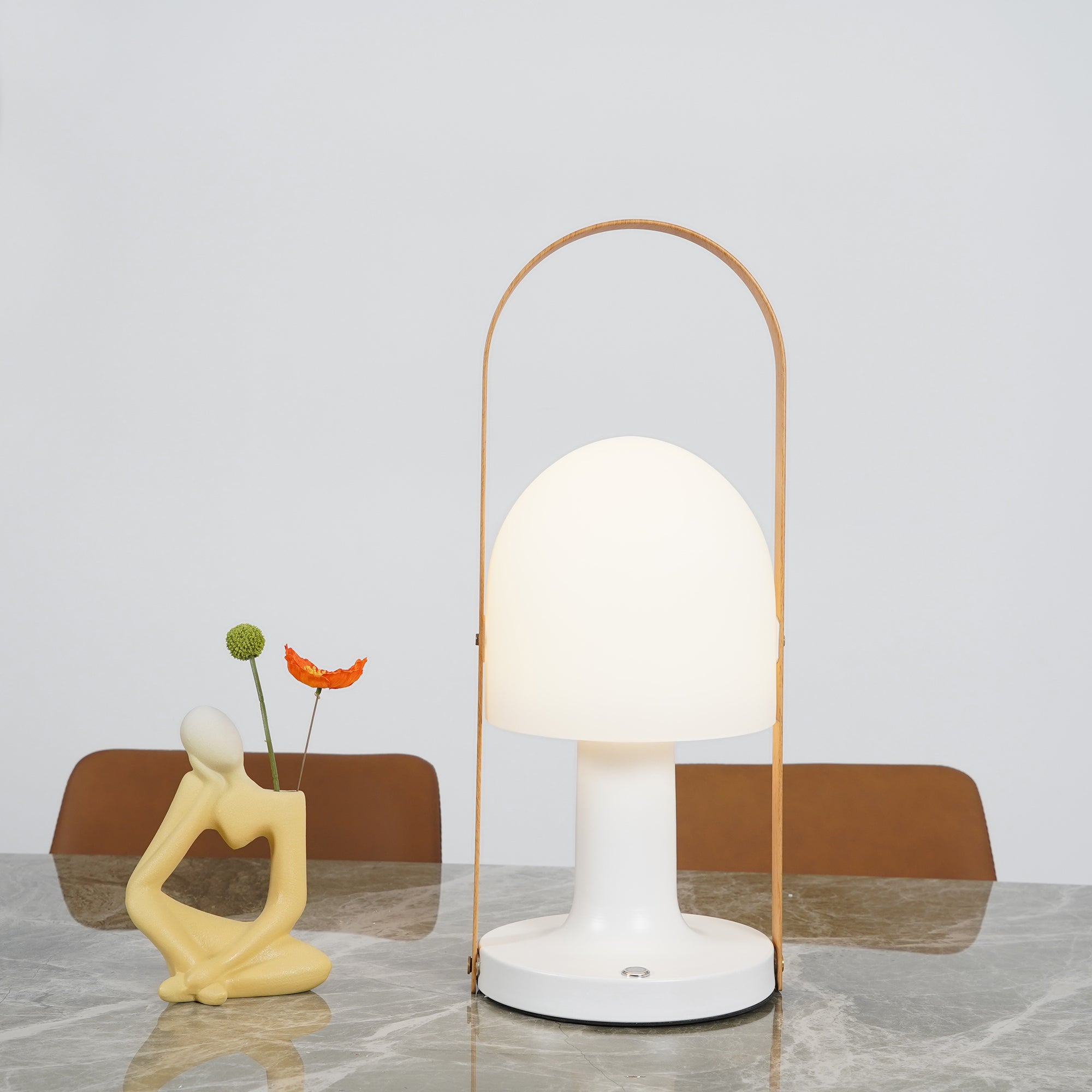 Follow Me Table Lamp - Blowlighting
