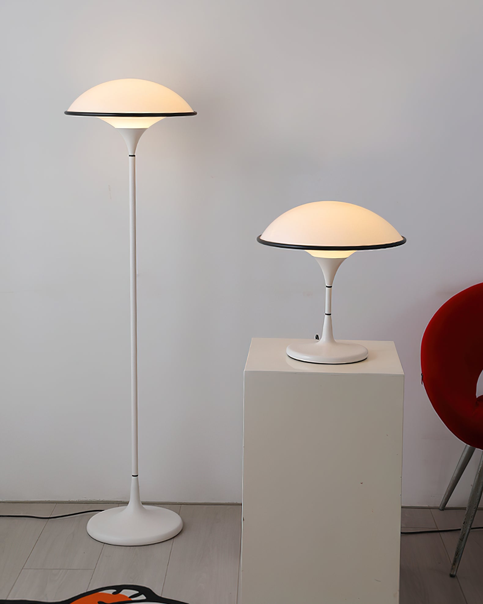 Fontana Floor Lamp - Blowlighting