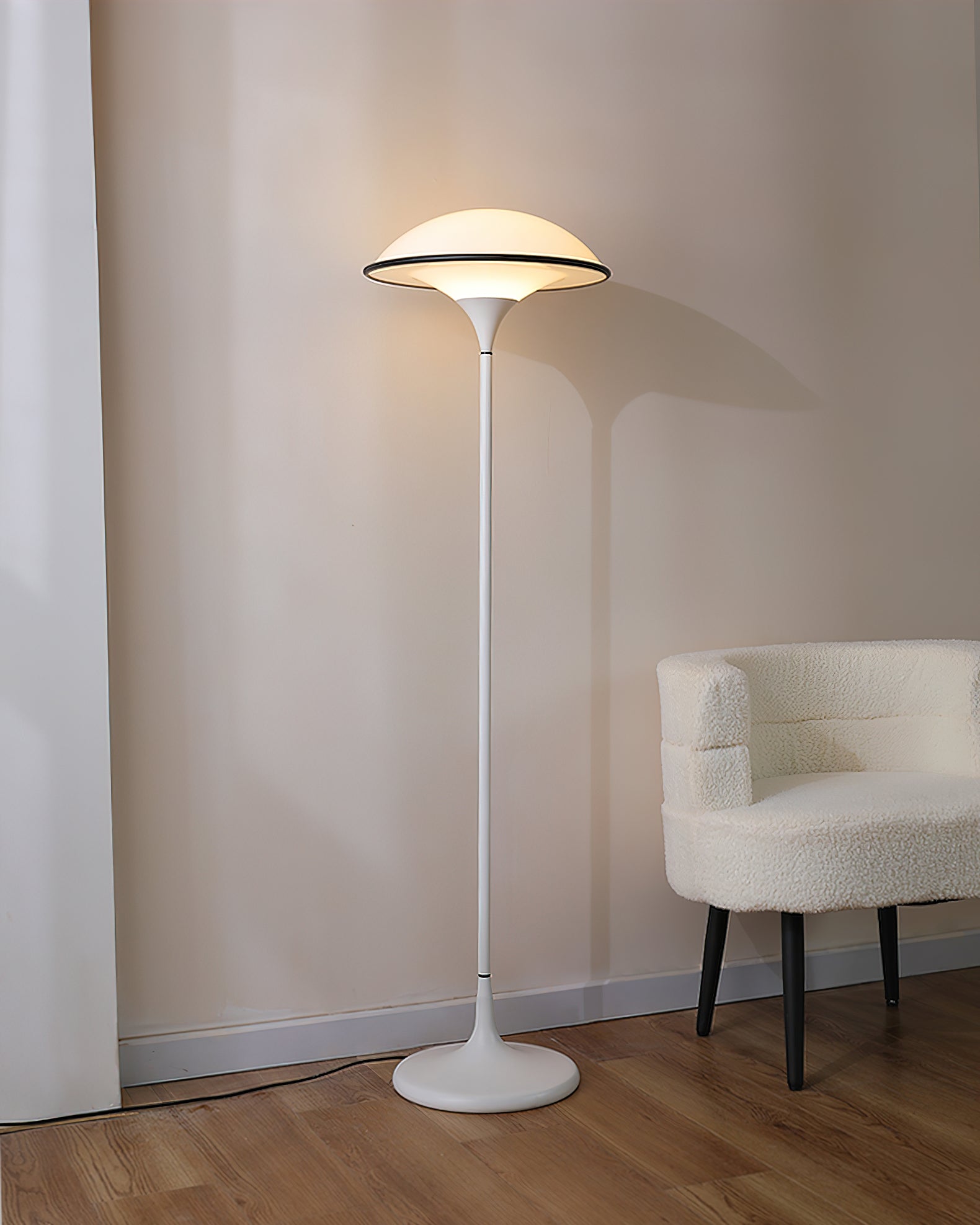 Fontana Floor Lamp - Blowlighting