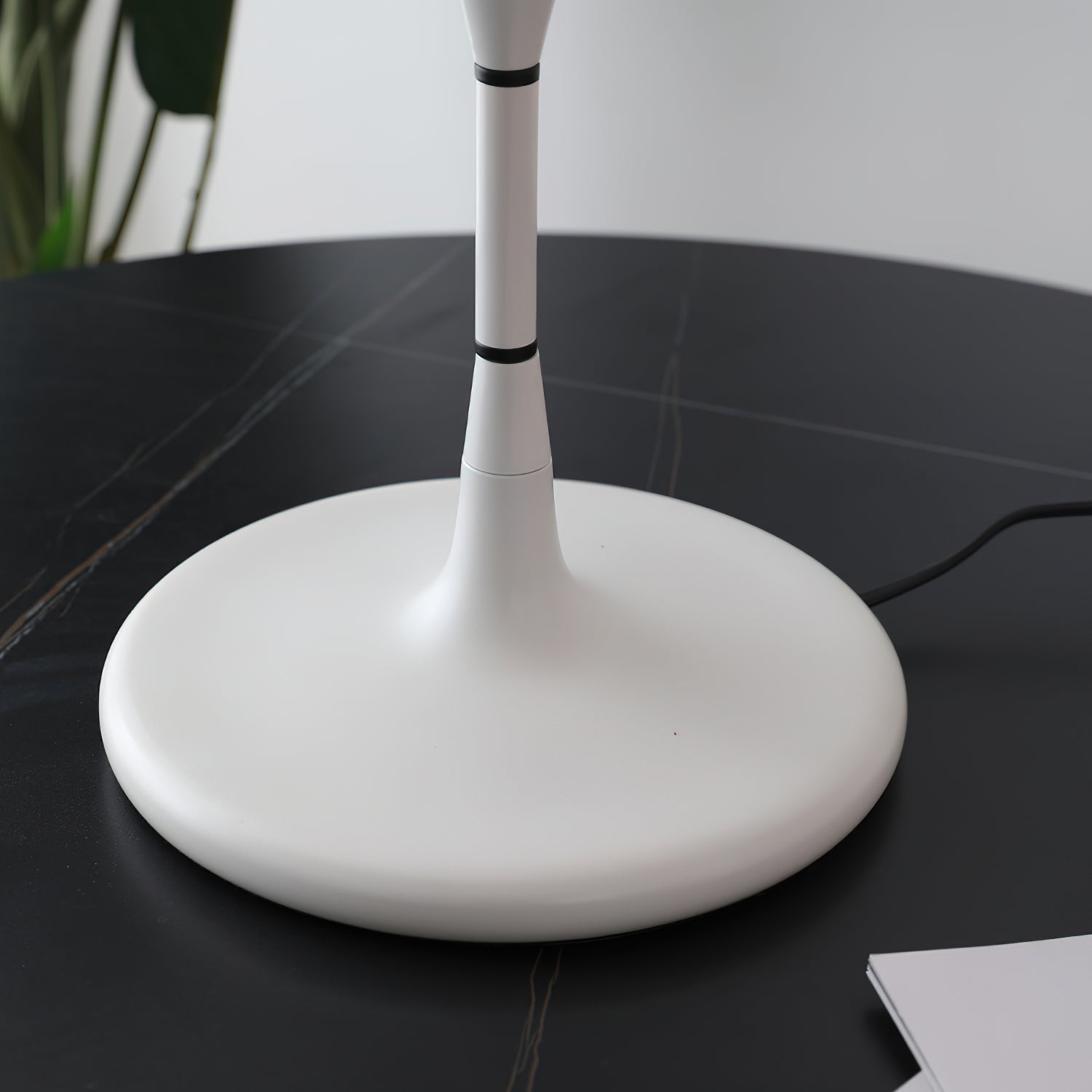 Fontana Table Lamp - Blowlighting