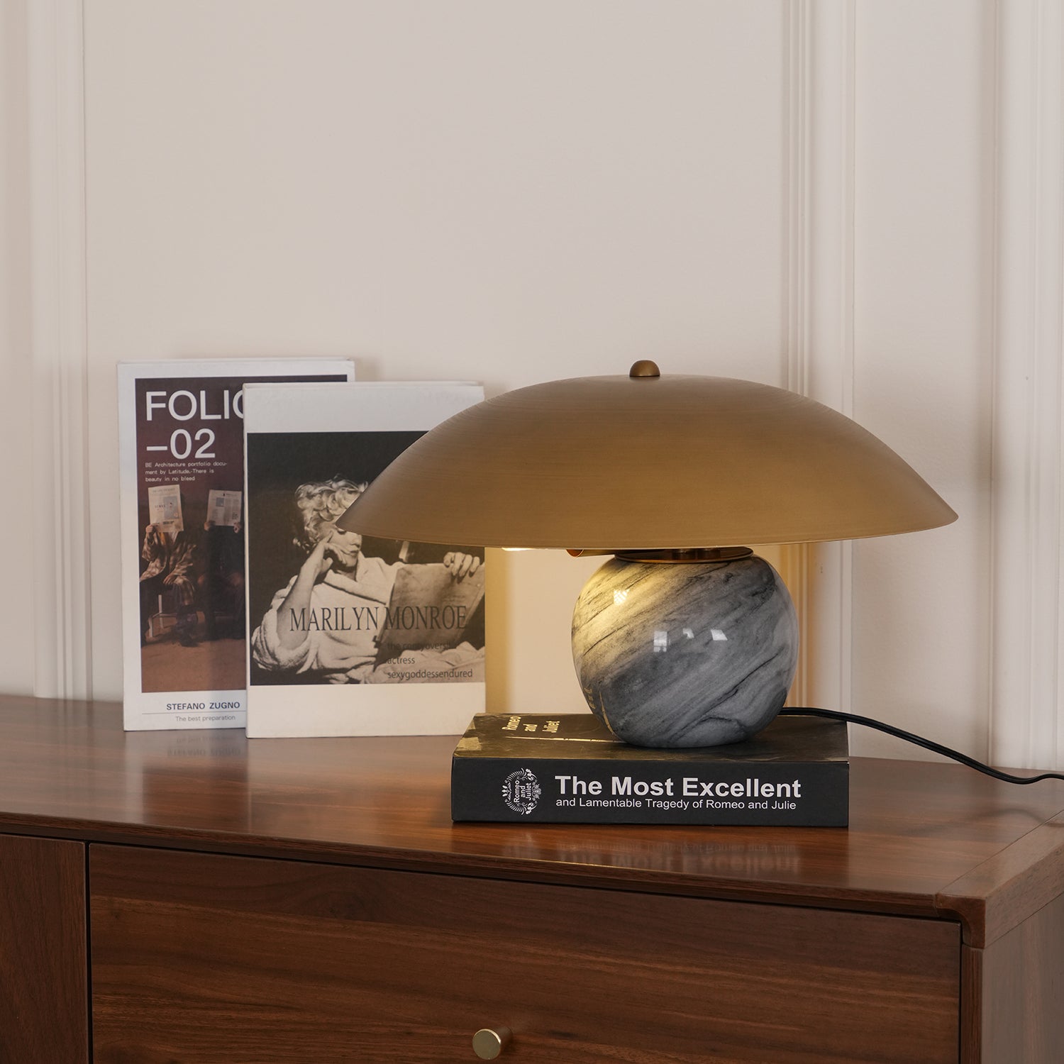 Formosa Marble Table Lamp - Blowlighting