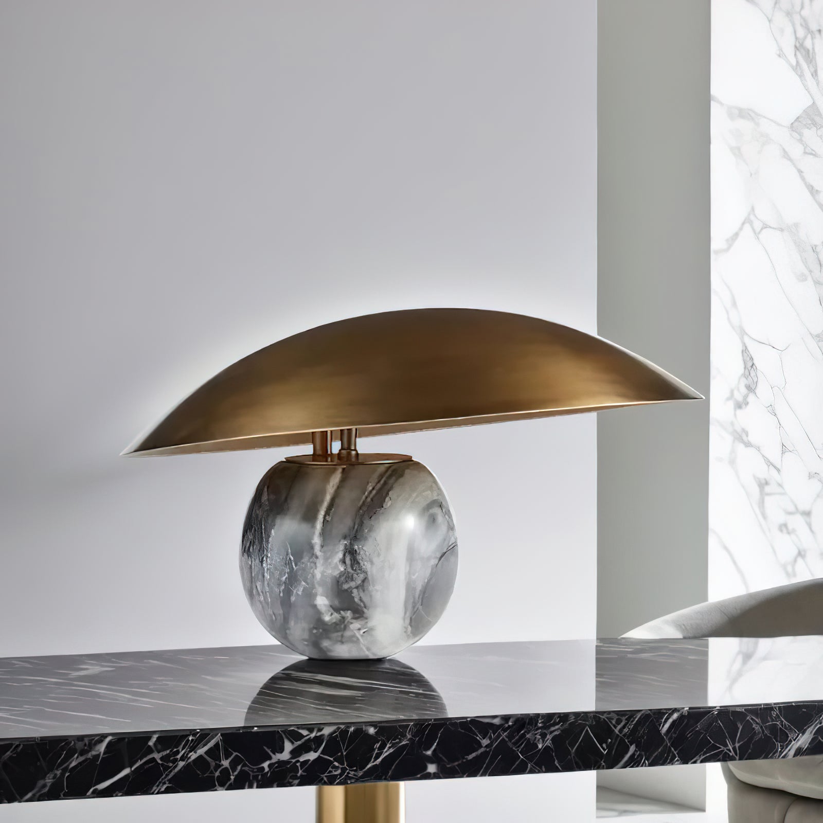 Formosa Marble Table Lamp - Blowlighting