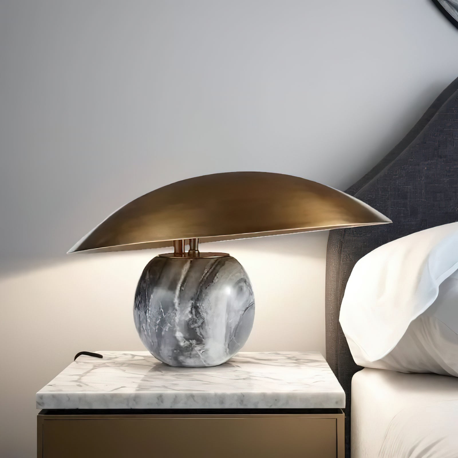 Formosa Marble Table Lamp - Blowlighting