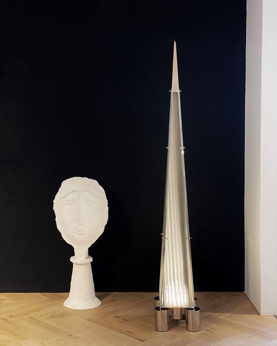 Riley Modern Glass Floor Lamp - Blowlighting