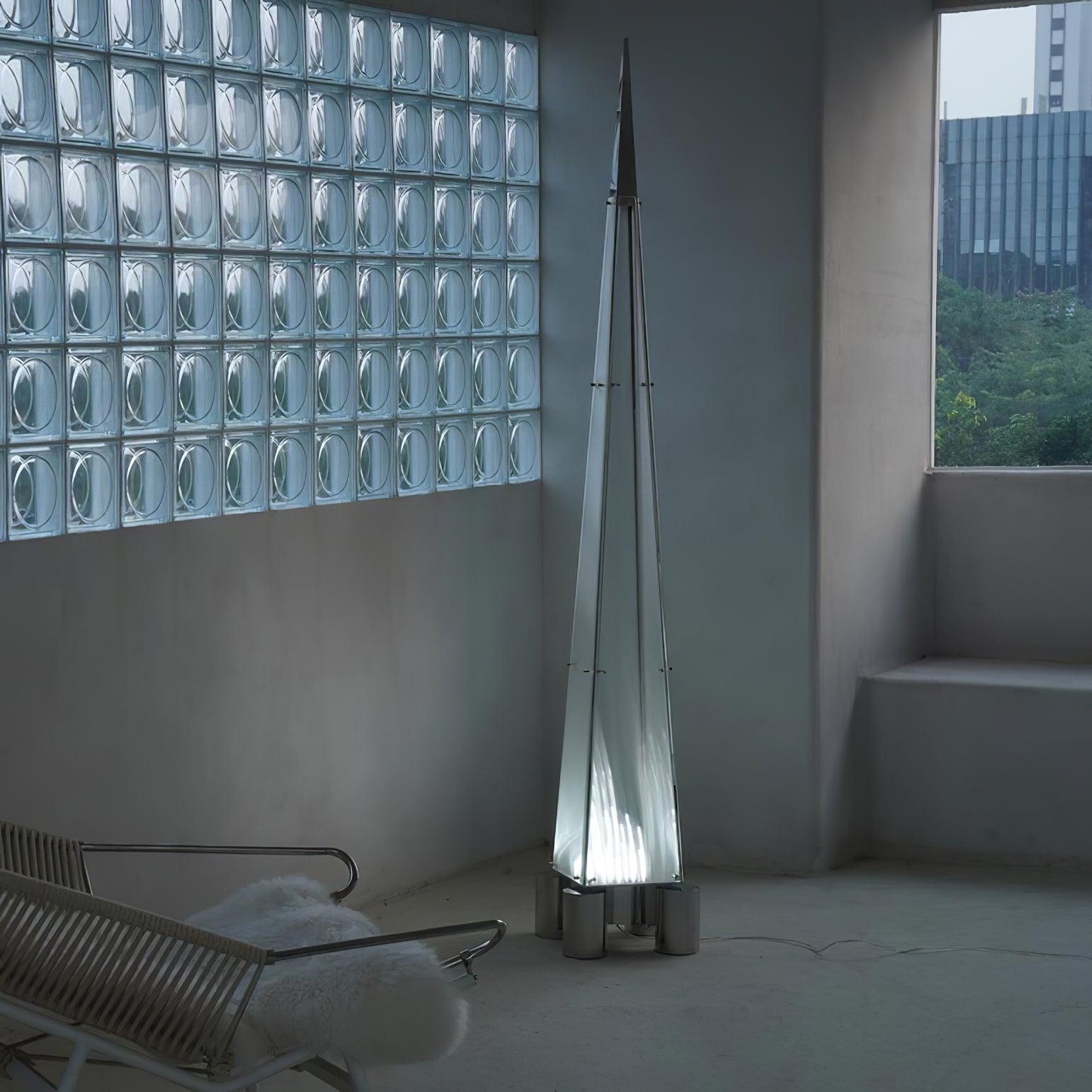 Riley Modern Glass Floor Lamp - Blowlighting
