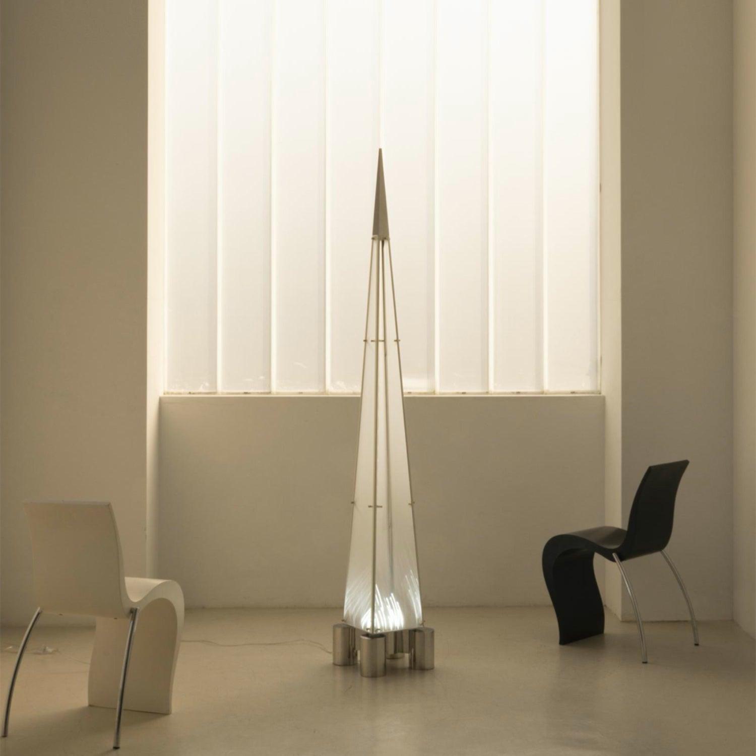 Riley Modern Glass Floor Lamp - Blowlighting