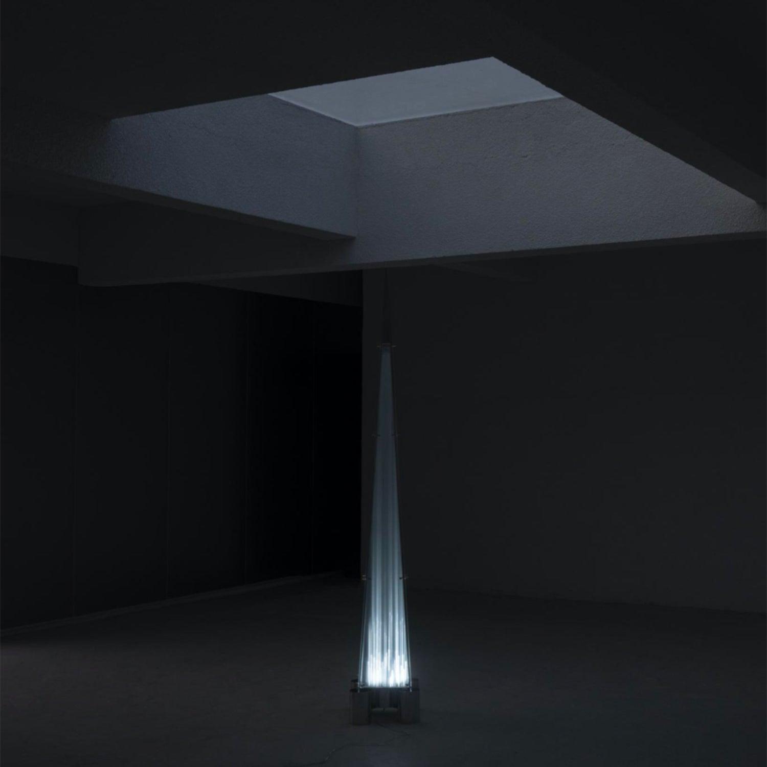 Riley Modern Glass Floor Lamp - Blowlighting