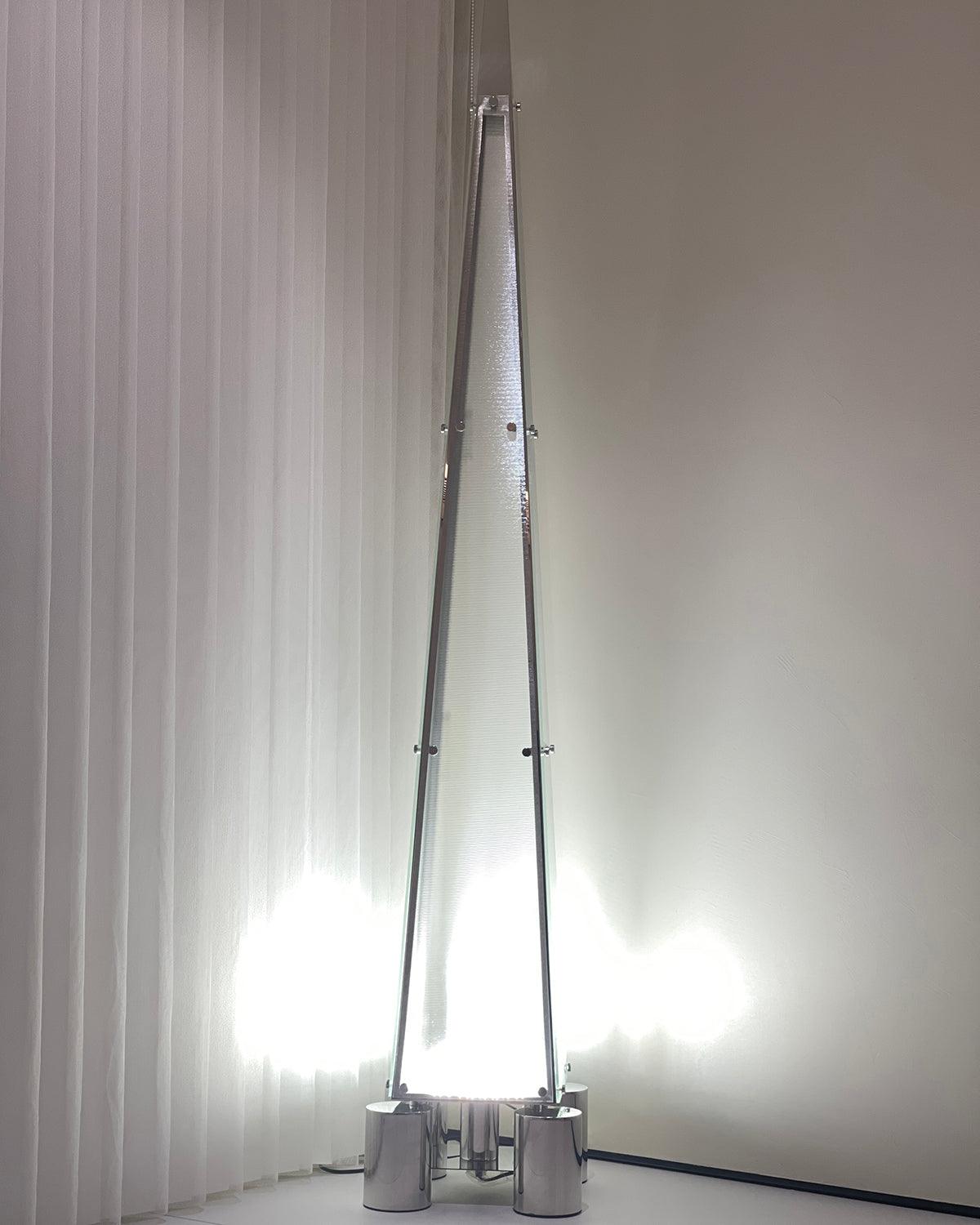 Riley Modern Glass Floor Lamp - Blowlighting