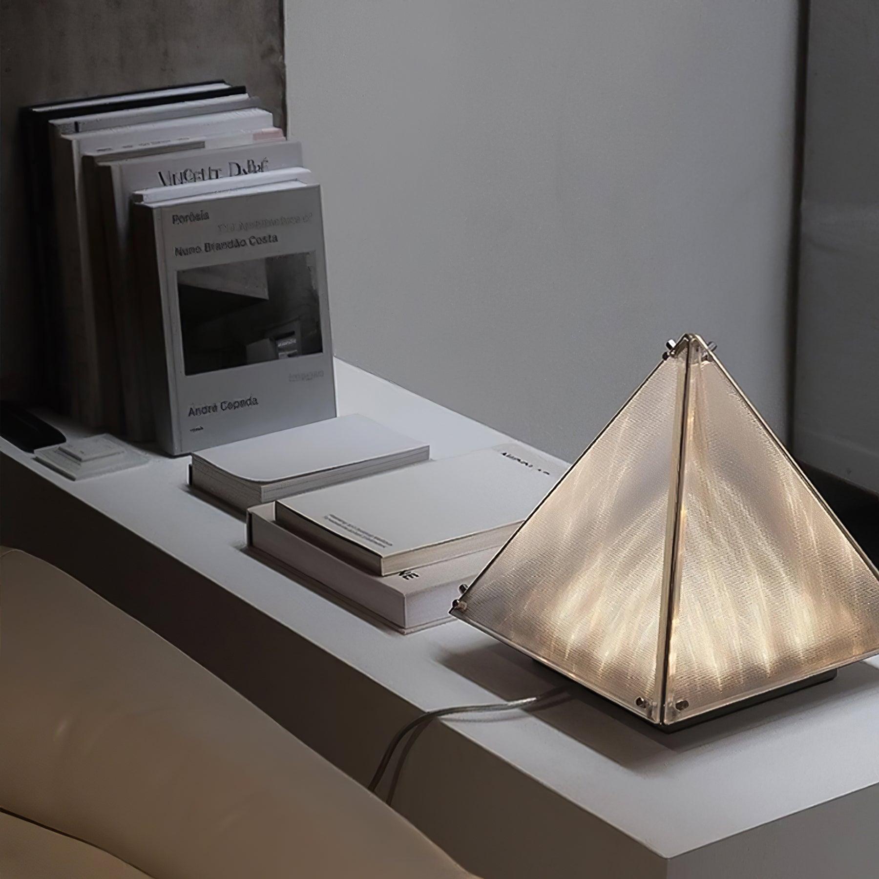 Fragment Table Lamp - Blowlighting