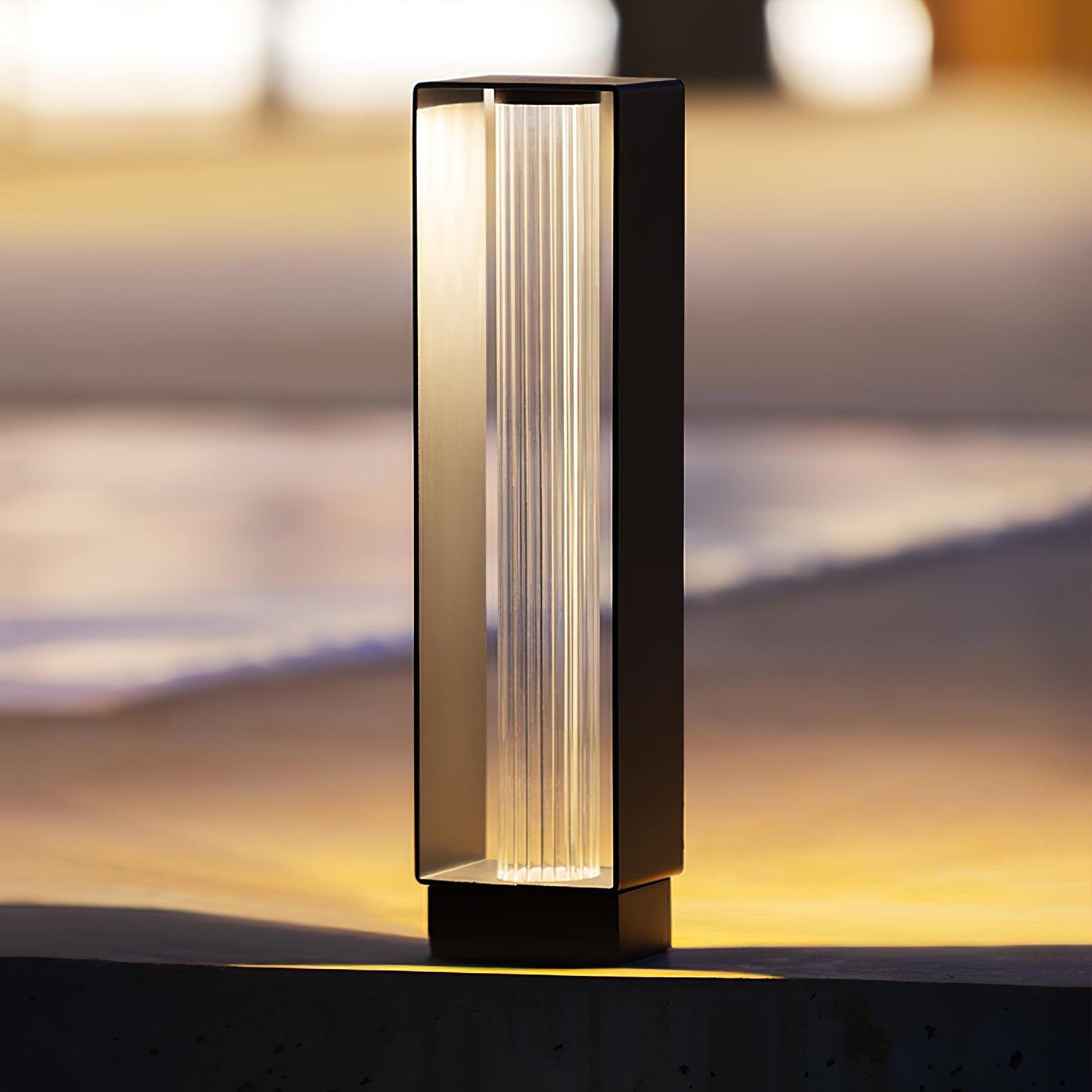 Frame Outdoor Post Lamp - Blowlighting