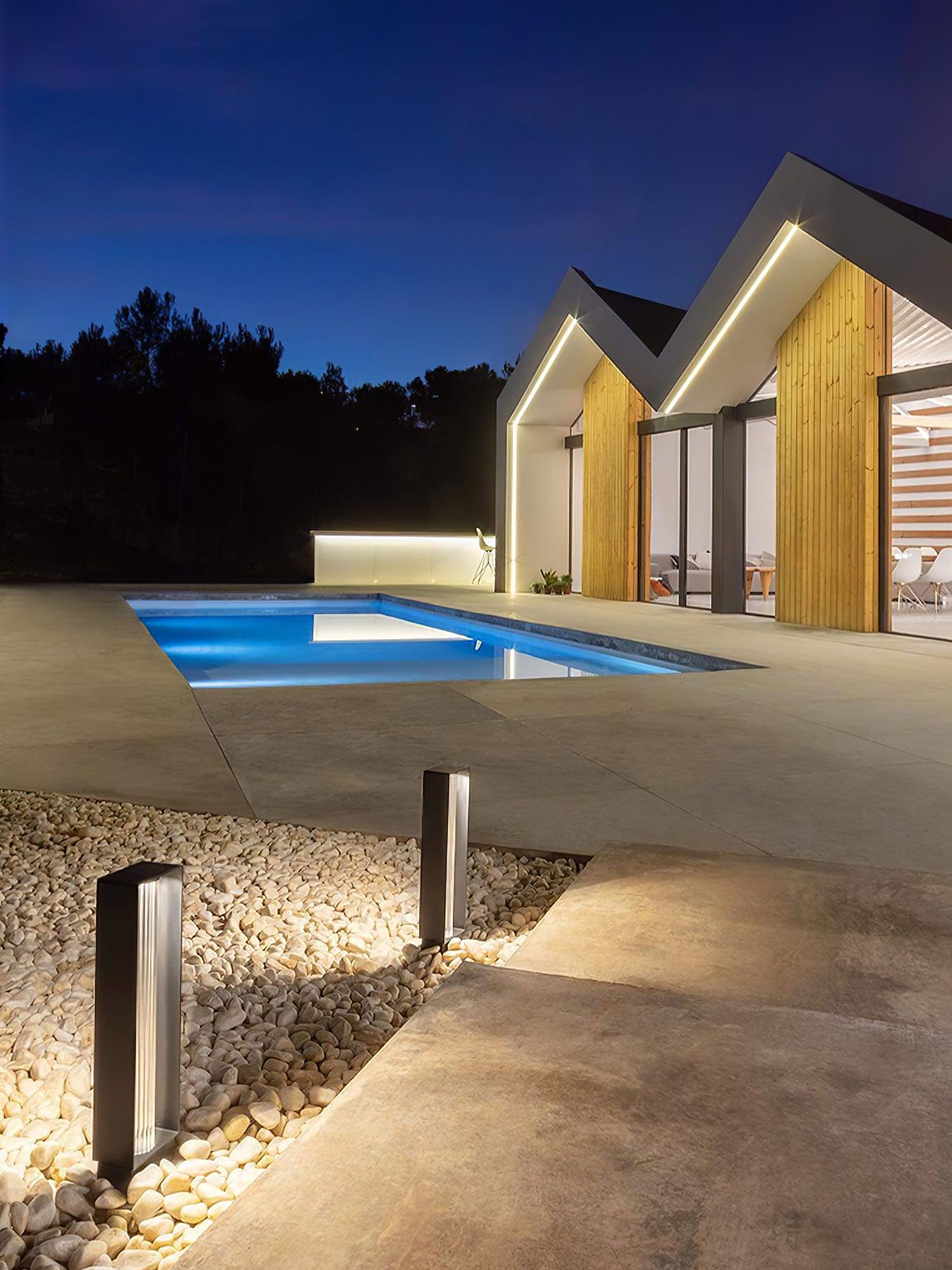 Frame Outdoor Post Lamp - Blowlighting