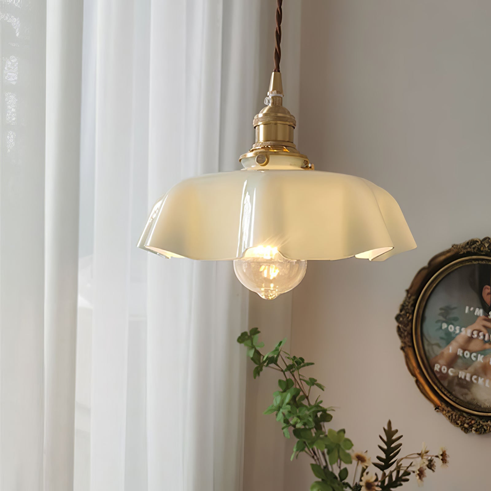 French Flower Pendant Light - Blowlighting