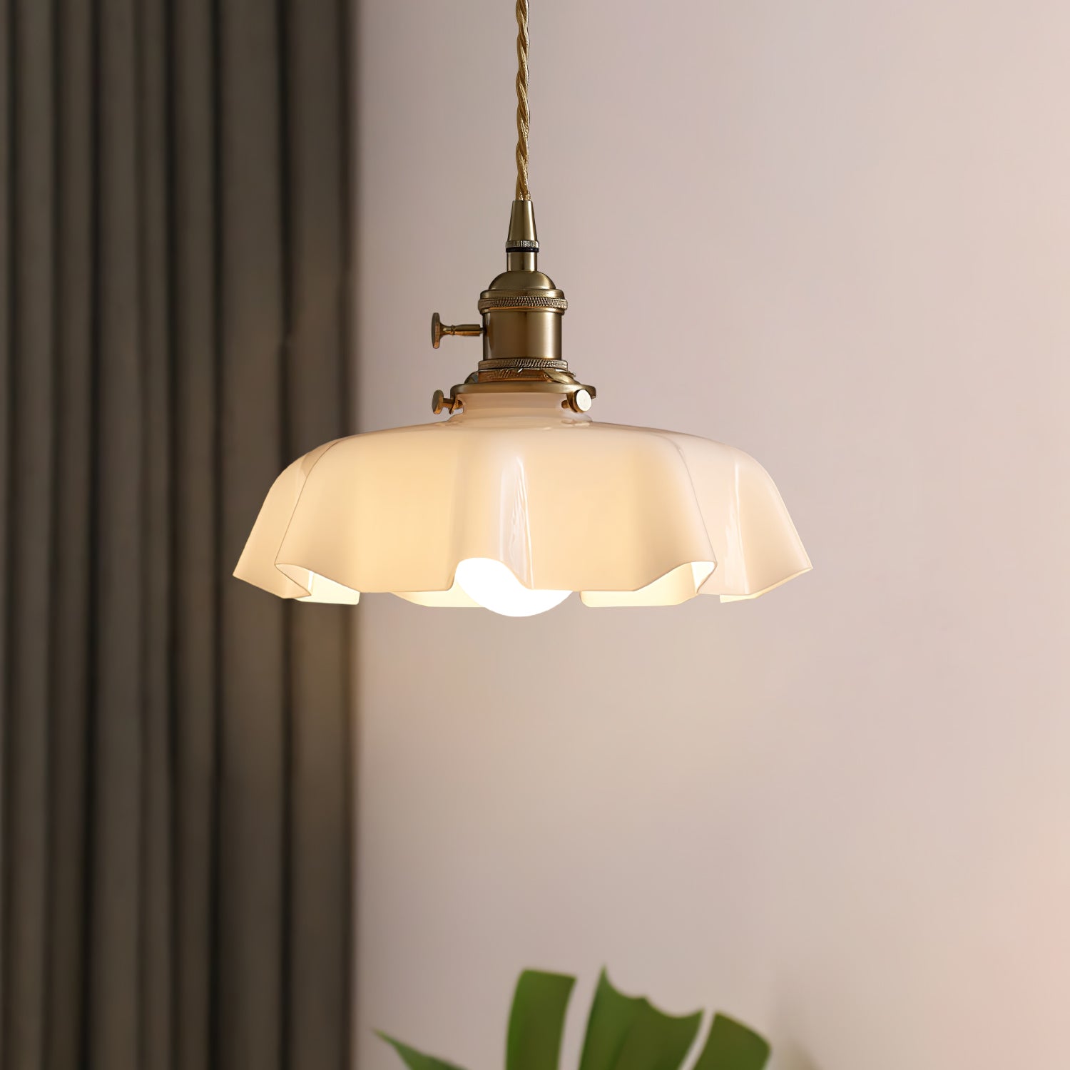 French Flower Pendant Light - Blowlighting