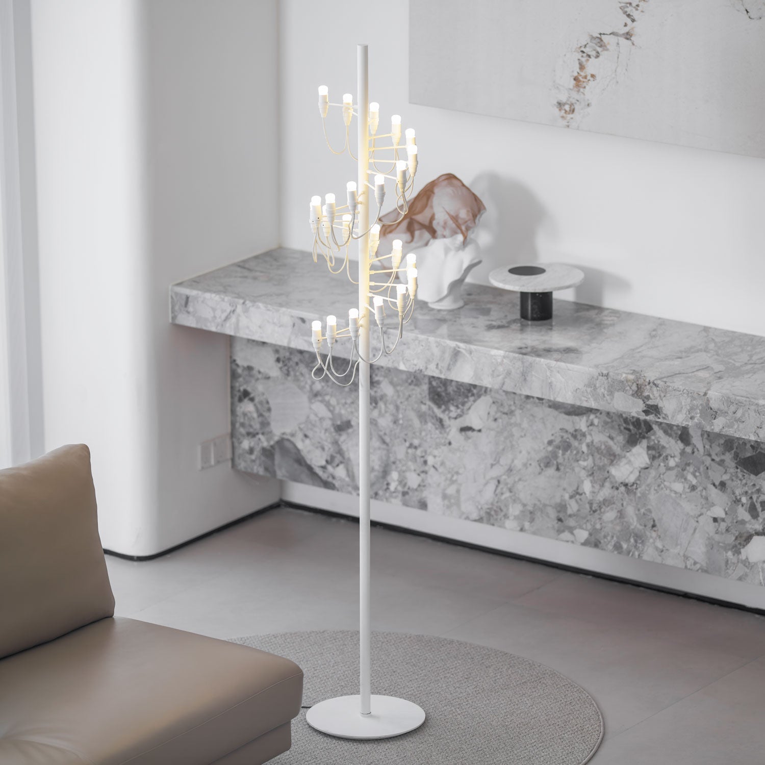 Olliryra Sculptural Steel Floor Lamp - Blowlighting