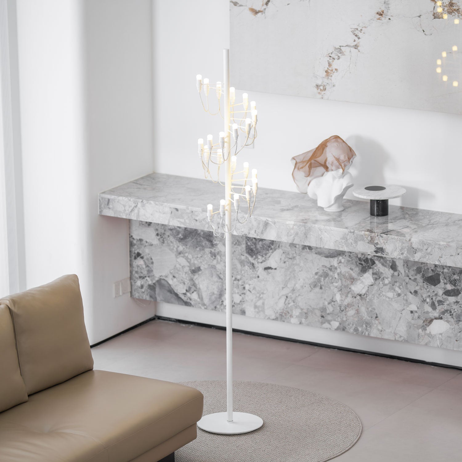 Olliryra Sculptural Steel Floor Lamp - Blowlighting