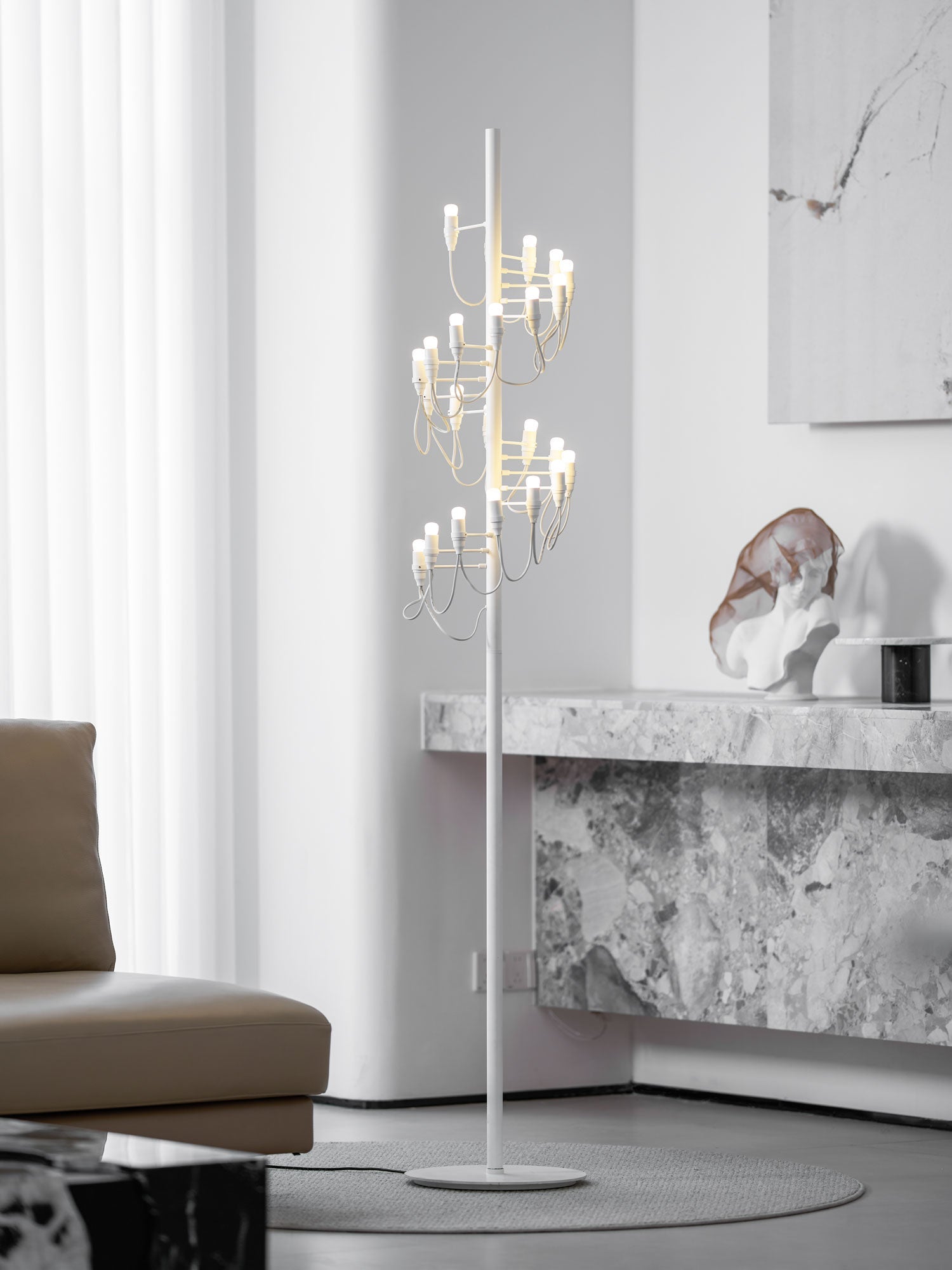 Olliryra Sculptural Steel Floor Lamp - Blowlighting