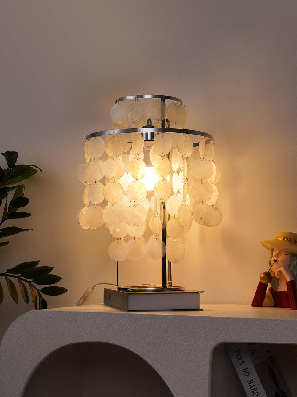 Round Shell Table Lamp - Blowlighting