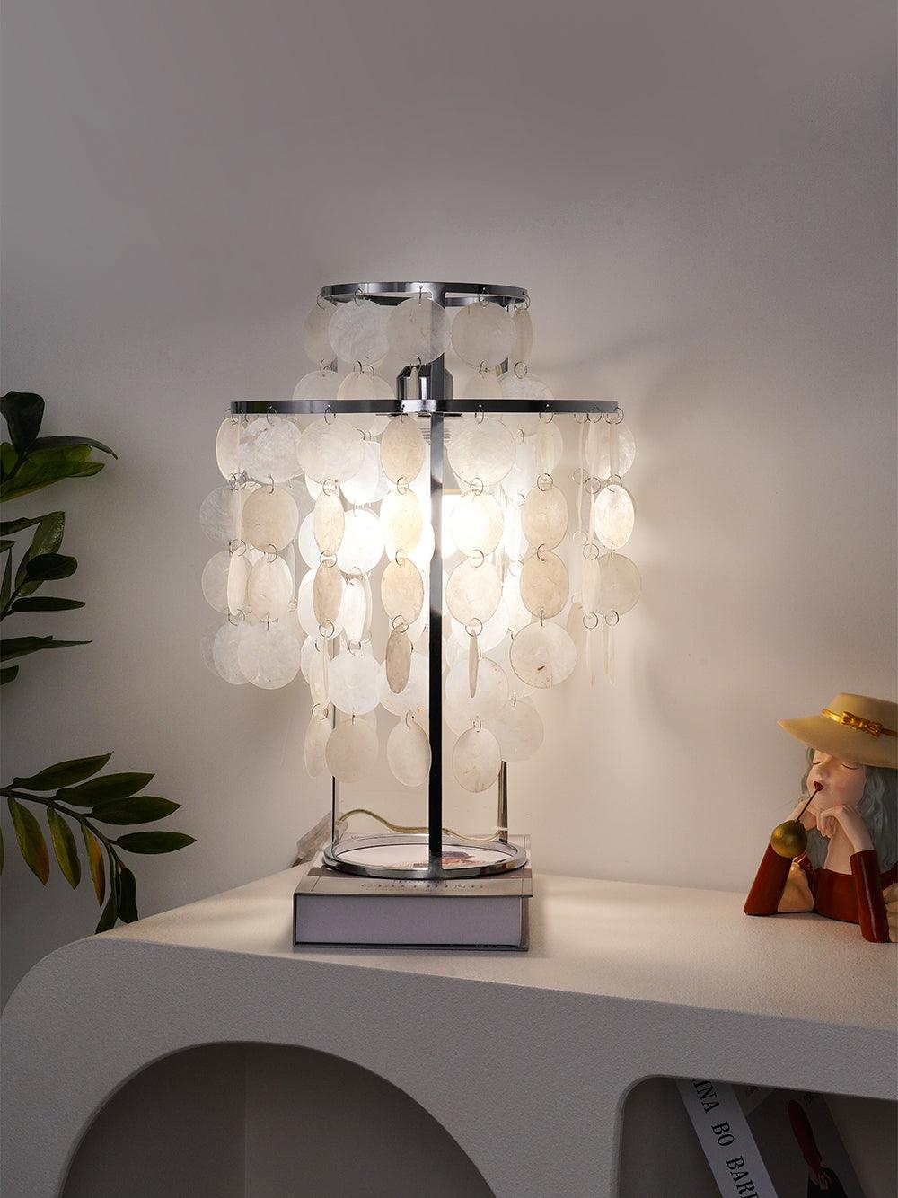 Round Shell Table Lamp - Blowlighting