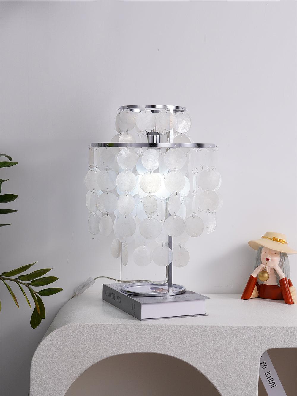 Round Shell Table Lamp - Blowlighting