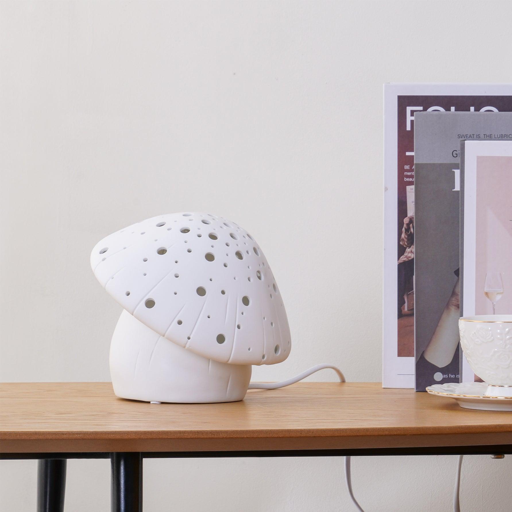 Fungo White Table Lamp - Blowlighting