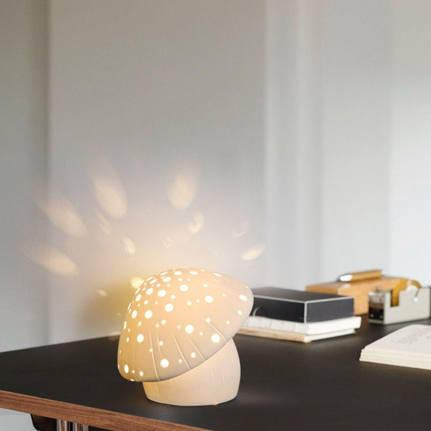 Fungo White Table Lamp - Blowlighting